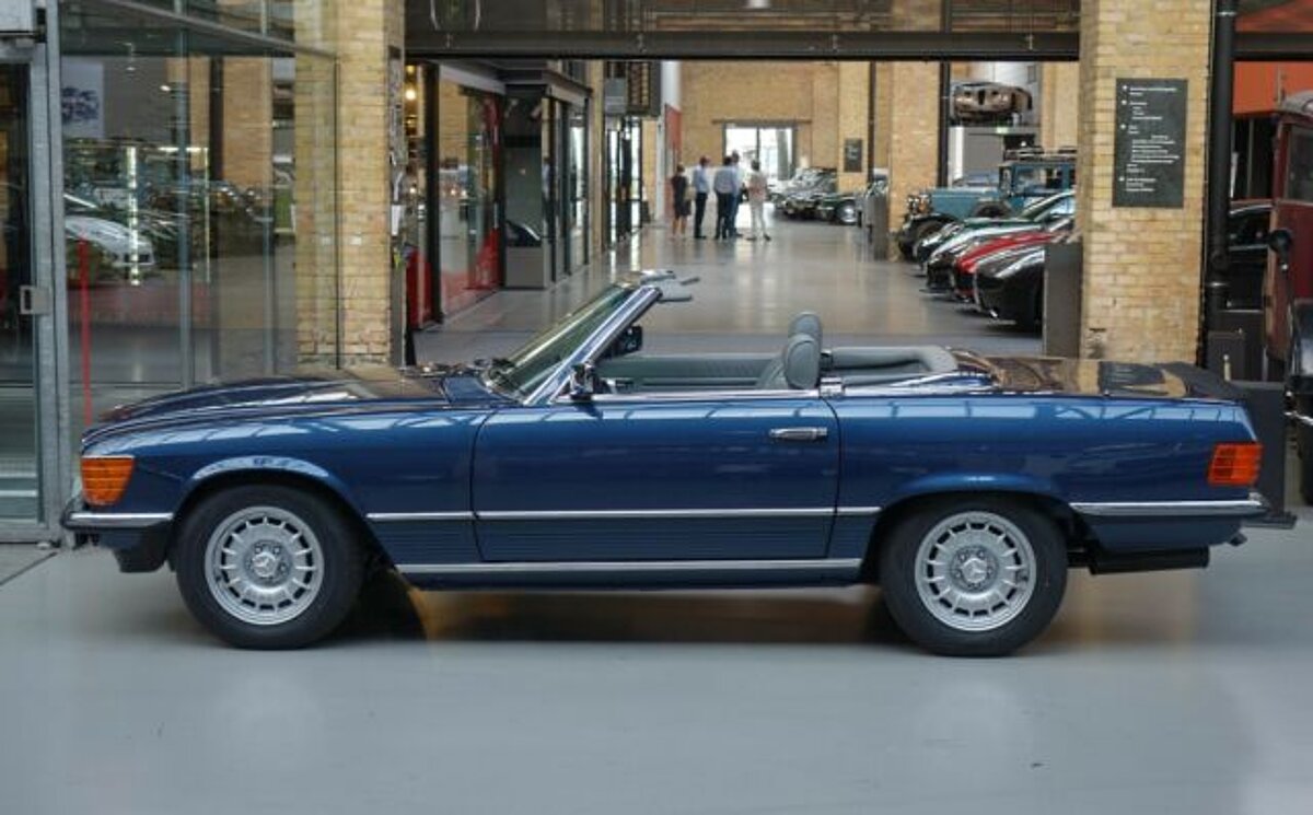 Mercedes-Benz 500 SL R107