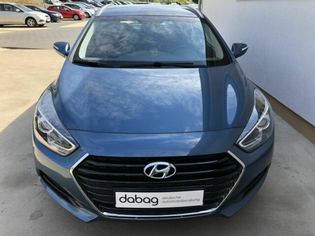 Hyundai i40 Kombi blue 1.6 Classic