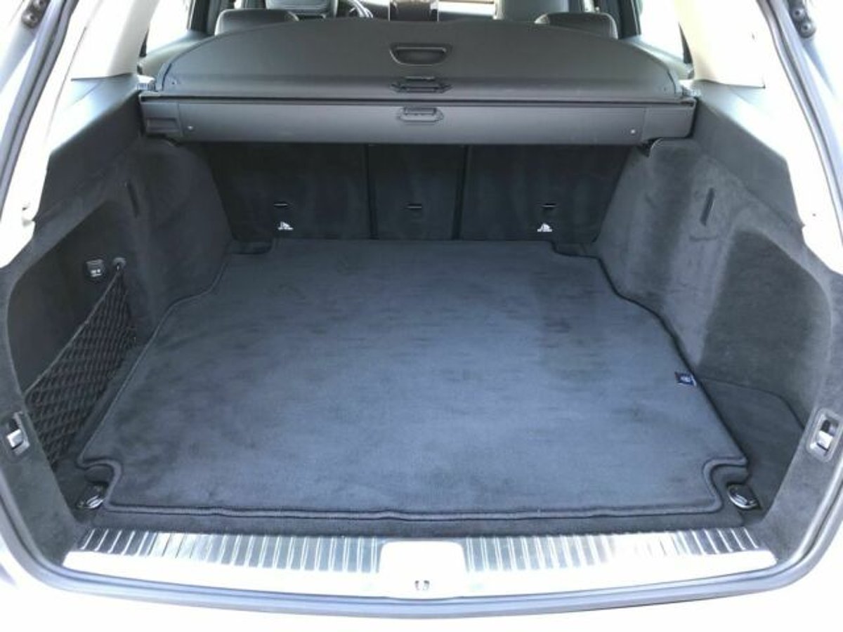 Mercedes-Benz C 180 T 7G-TRONIC Avantgarde Navigation