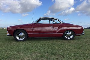 Wunderschönes VW Karmann-Ghia Coupé
