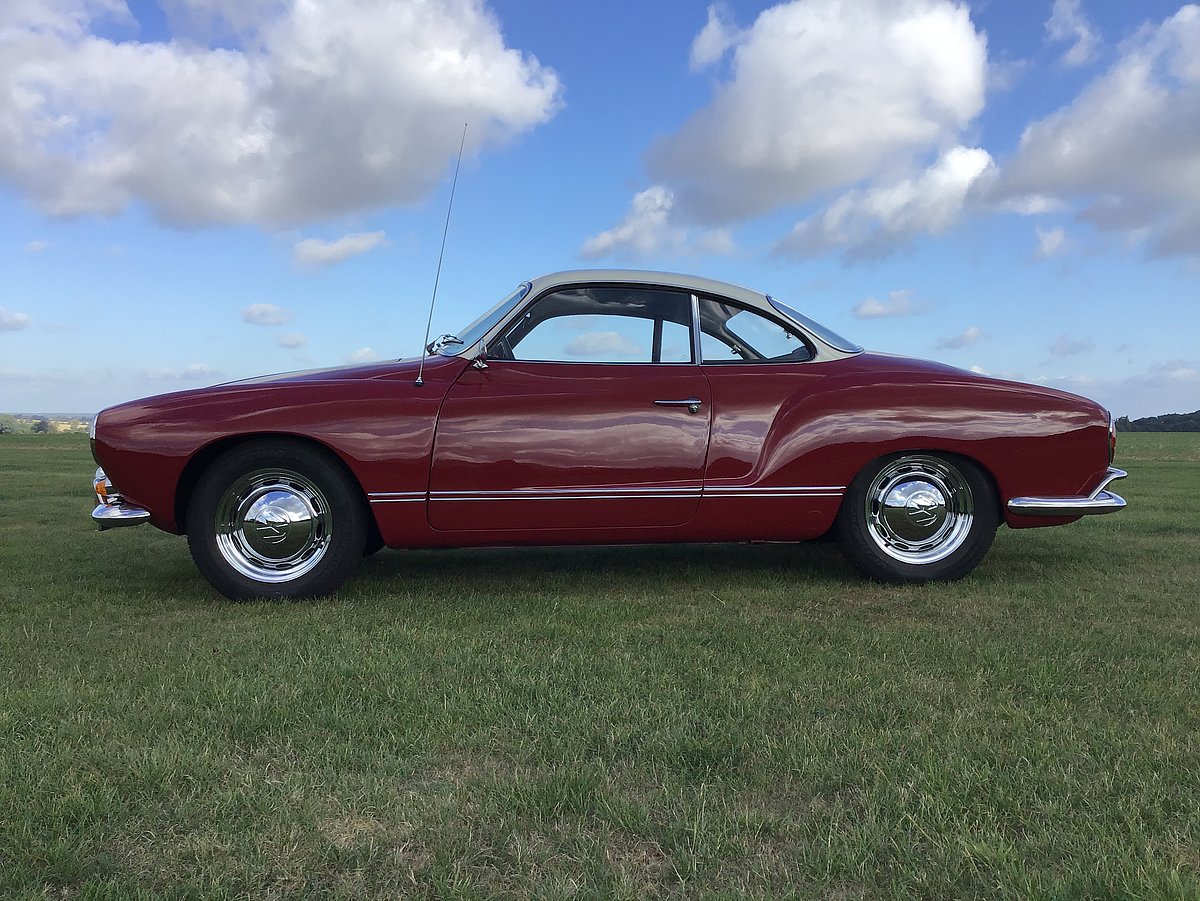 Wunderschönes VW Karmann-Ghia Coupé