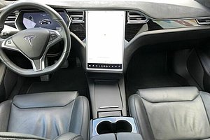 Tesla Model S 90D Allradantrieb