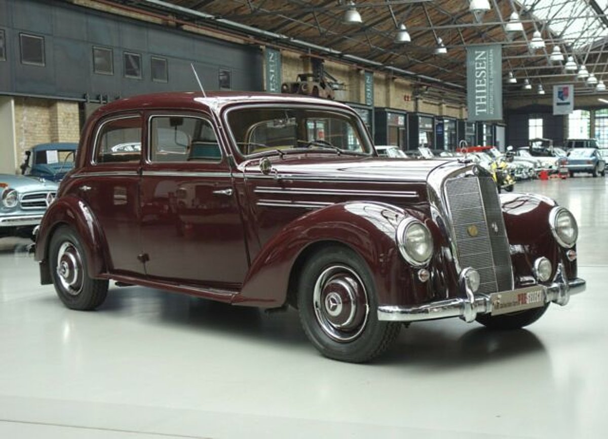 Mercedes-Benz 220 W187