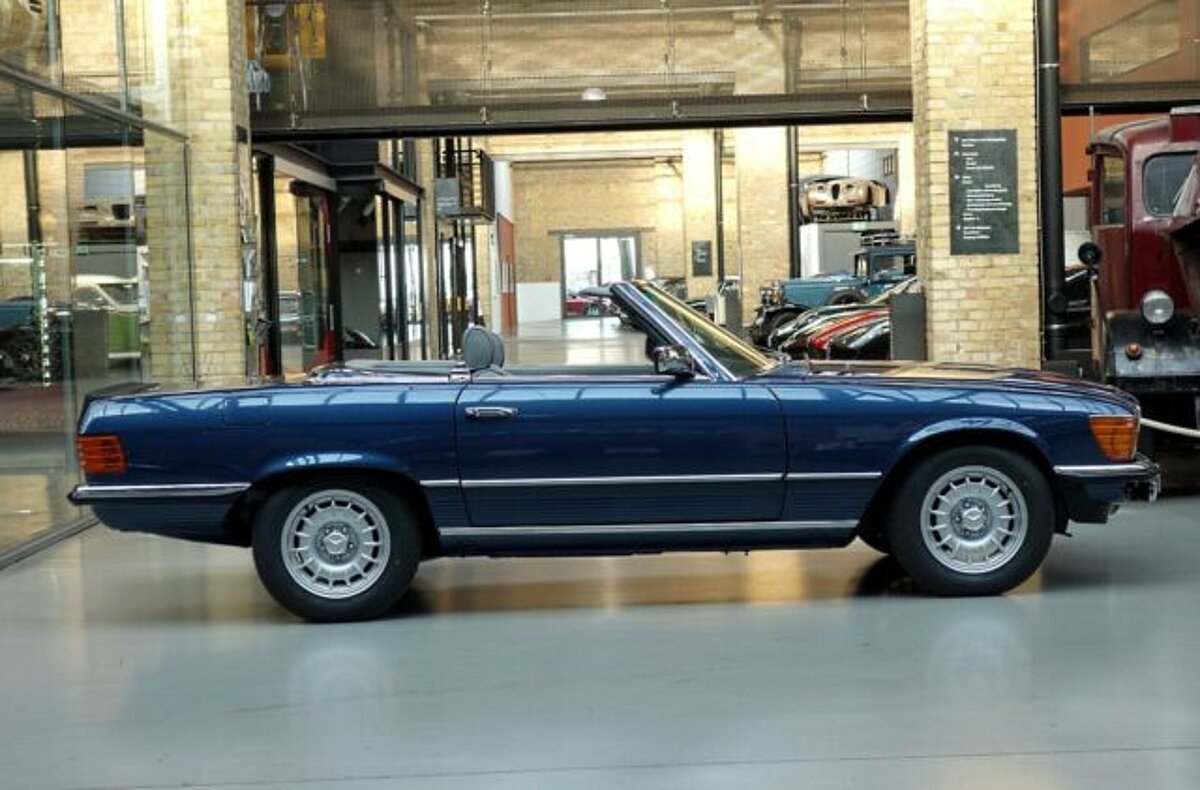 Mercedes-Benz 500 SL R107