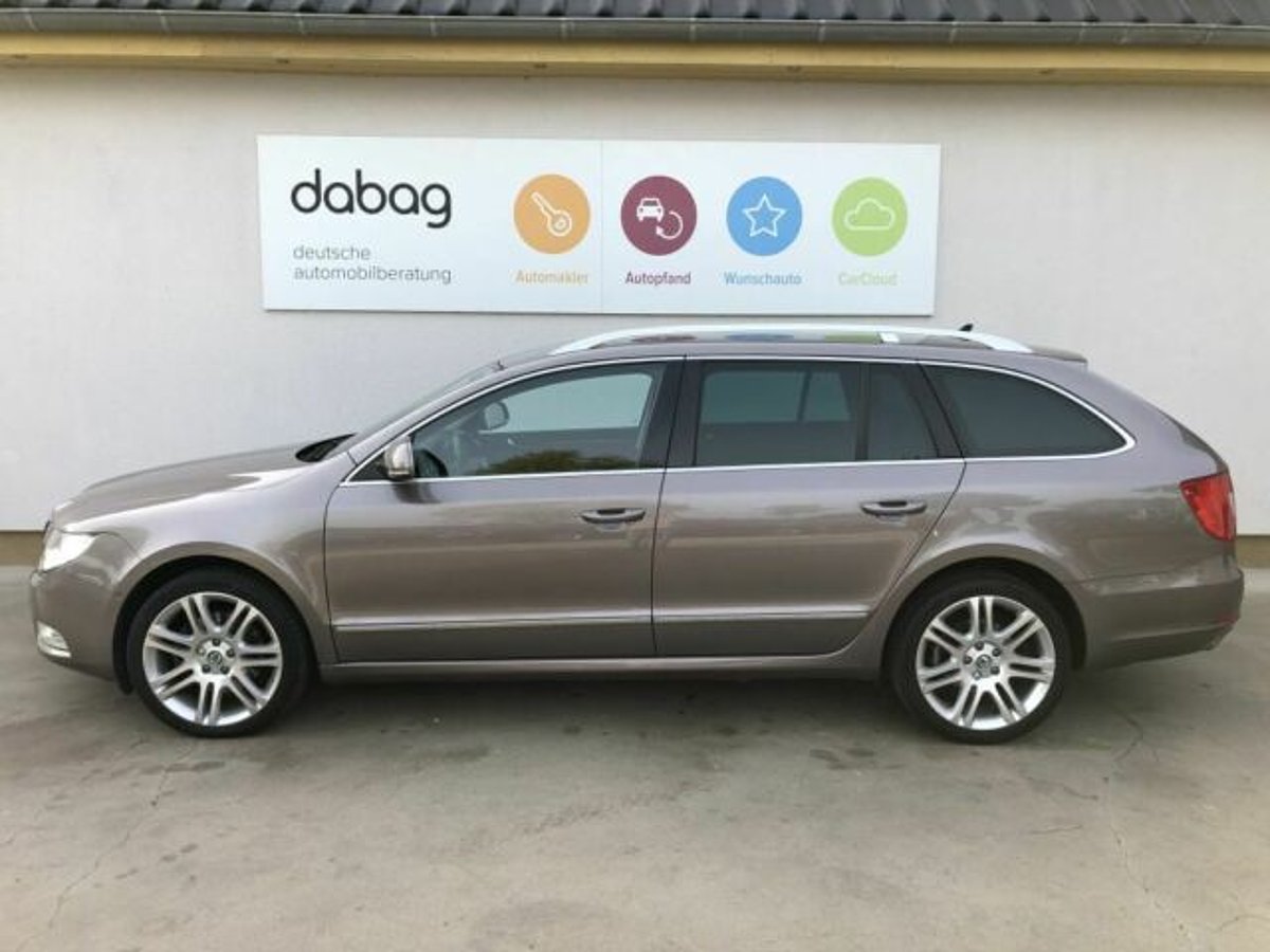 Skoda Superb Combi 2.0 TDI DSG Elegance