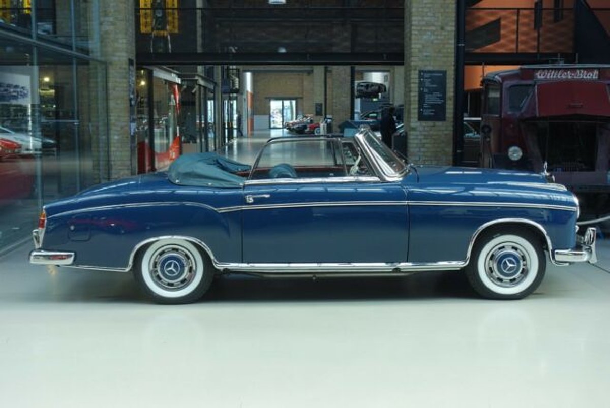 Mercedes-Benz 220S Ponton-Cabriolet