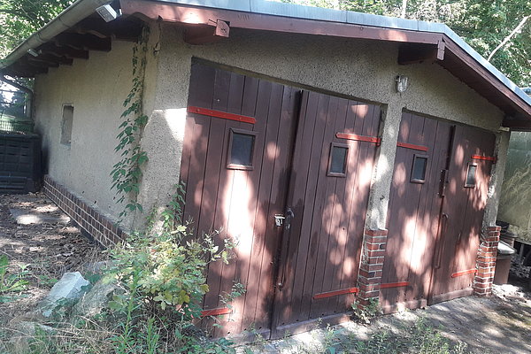 Doppelgarage von 1935 in Berliner Vorort