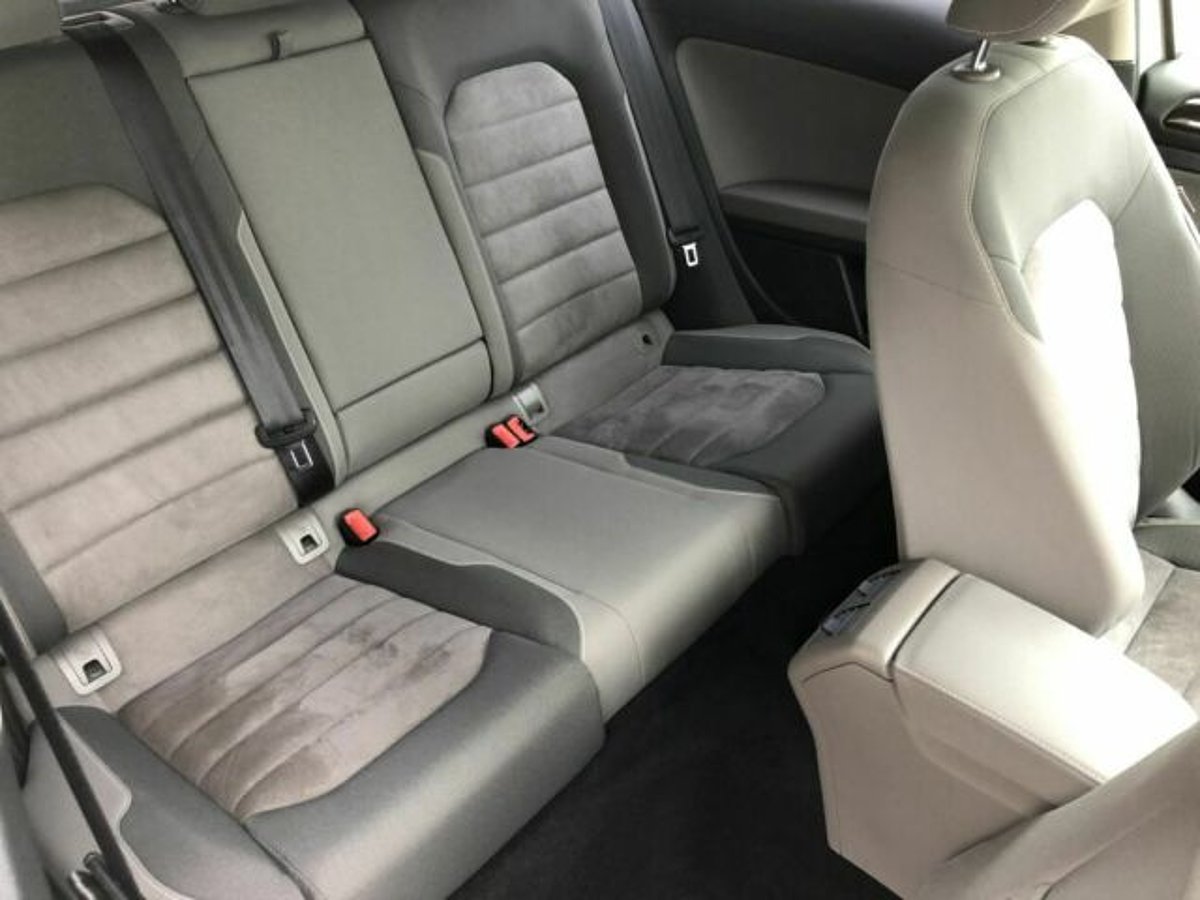 Volkswagen Golf 7 2.0 TDI Highline Xenon Sitzheizung