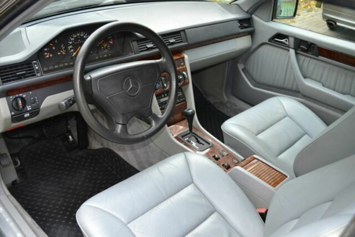 Mercedes-Benz E 320 Sportline Klima