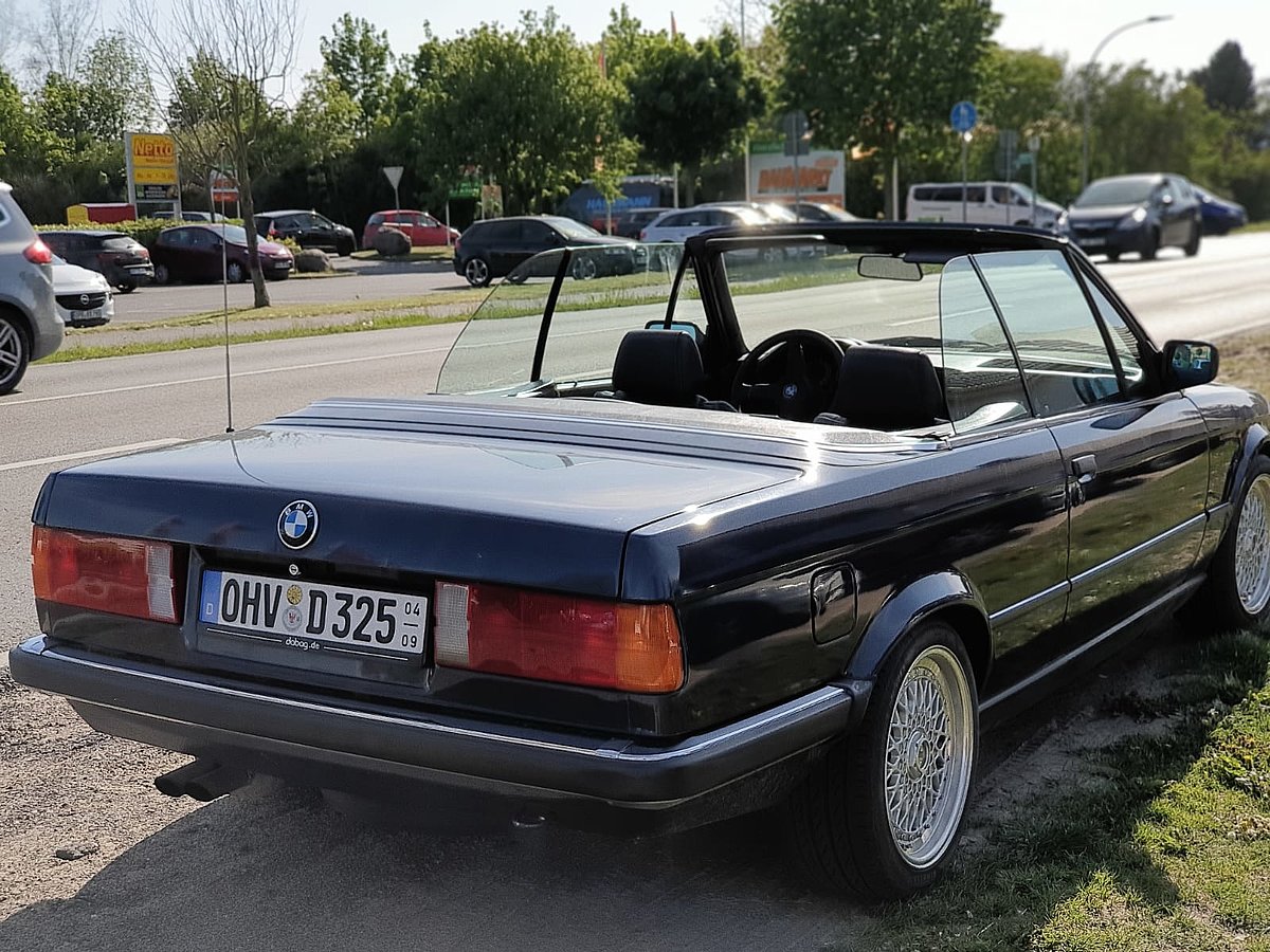 BMW 325 E30