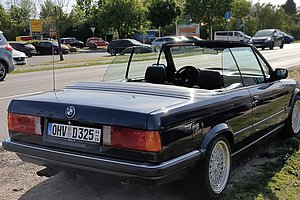 BMW 325 E30