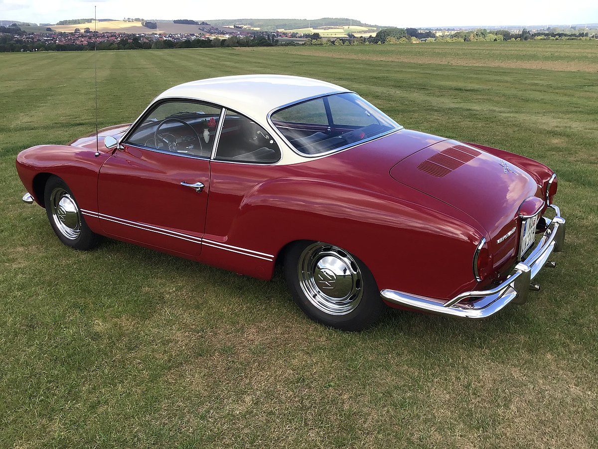 Wunderschönes VW Karmann-Ghia Coupé