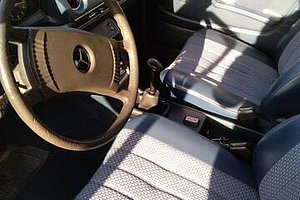 Mercedes-Benz W 123 /230 H Kennzeichen