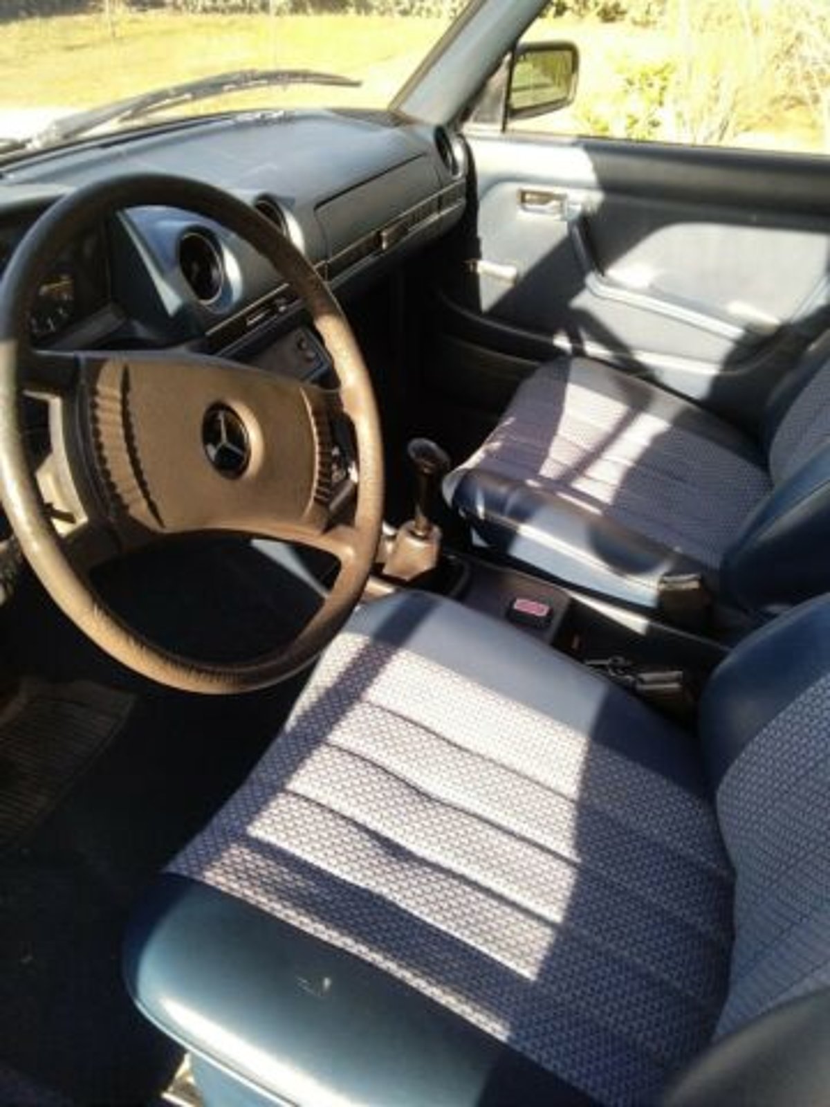 Mercedes-Benz W 123 /230 H Kennzeichen