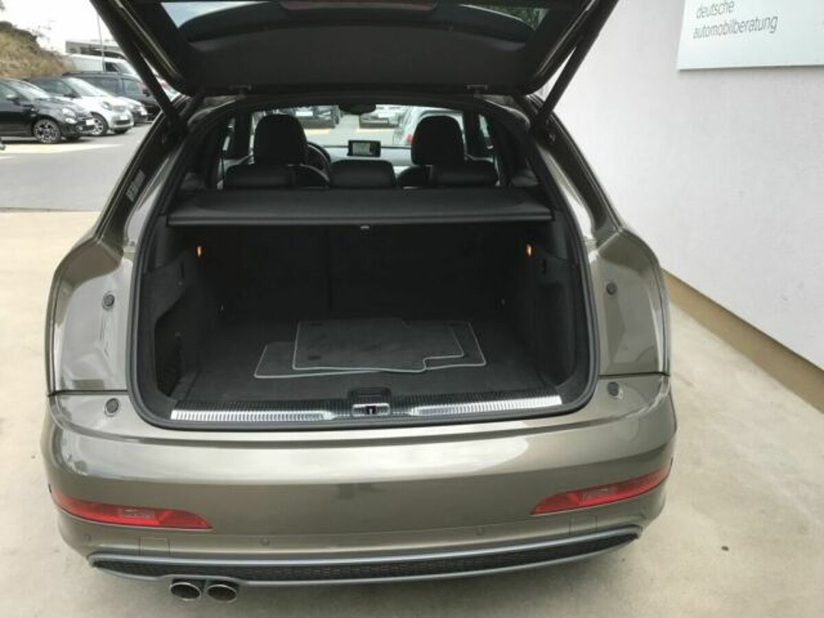 Audi Q3 2.0 TDI quattro S-Line