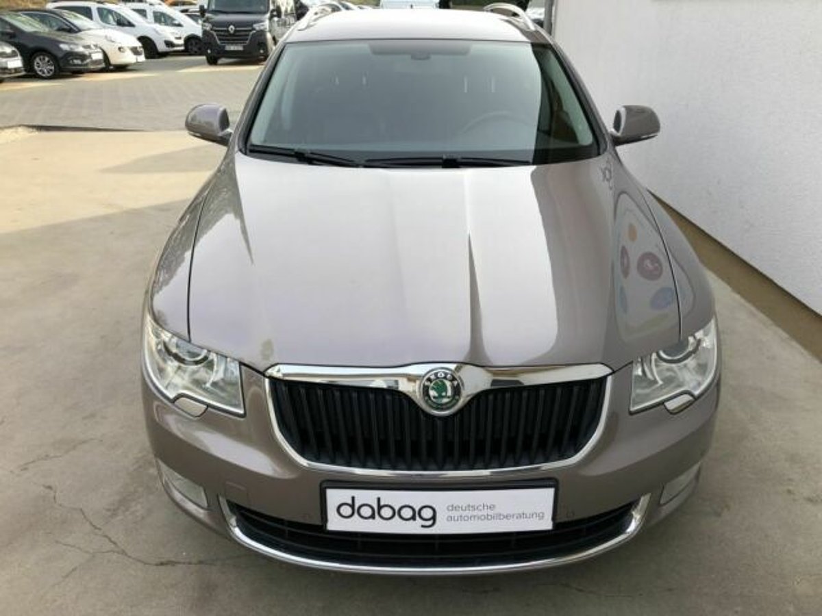 Skoda Superb Combi 2.0 TDI DSG Elegance