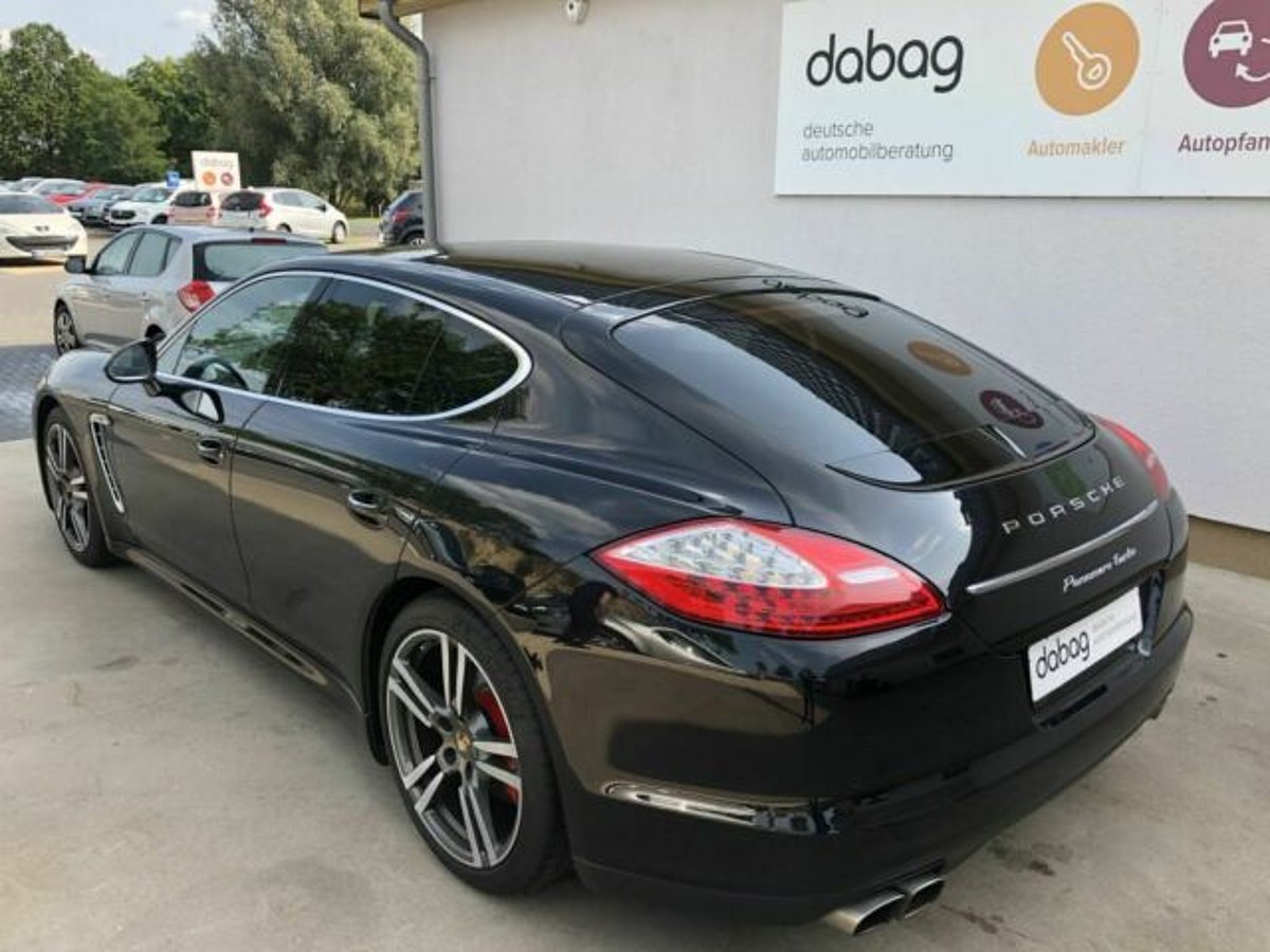 Porsche Panamera Turbo PDK
