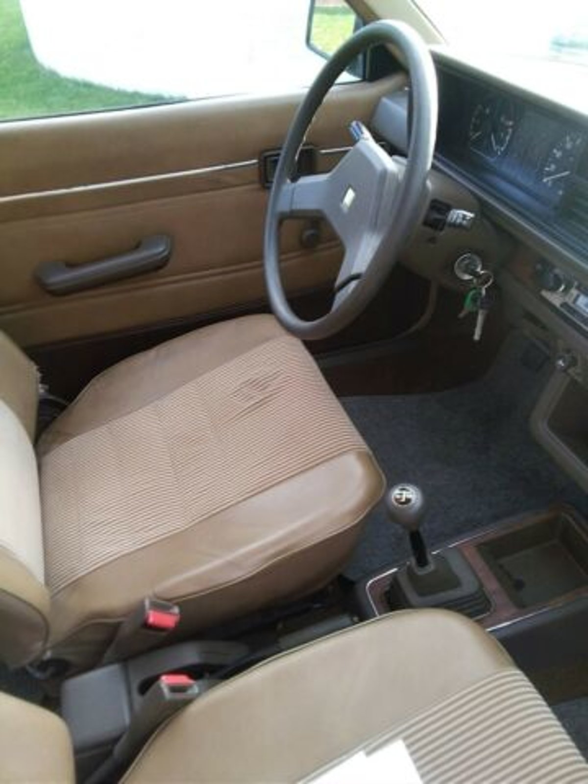 Mazda 323 DDR Import