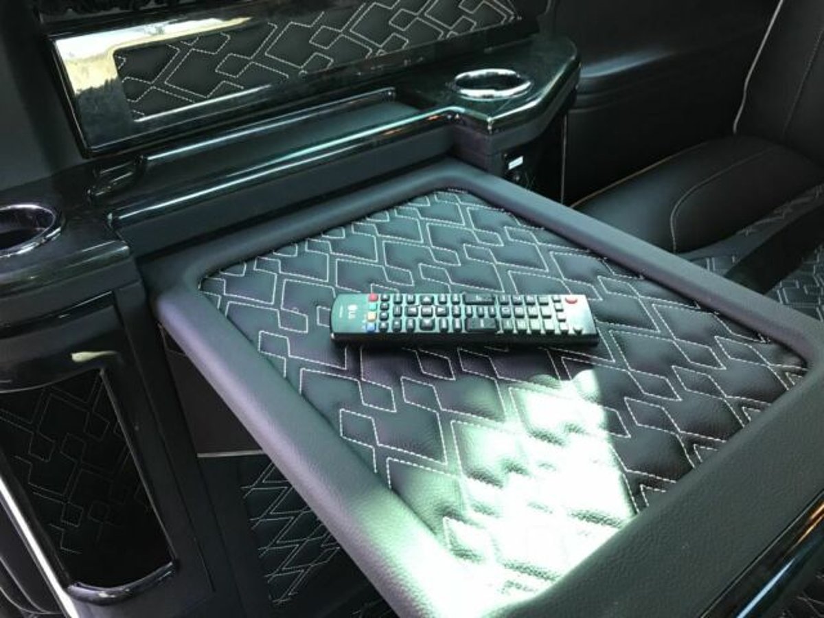 Volkswagen Caravelle DSG Lang Business Luxury VIP