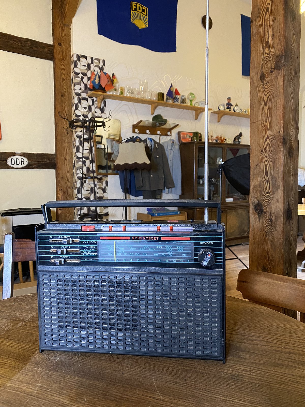 Erster tragbarer Stereoempfänger