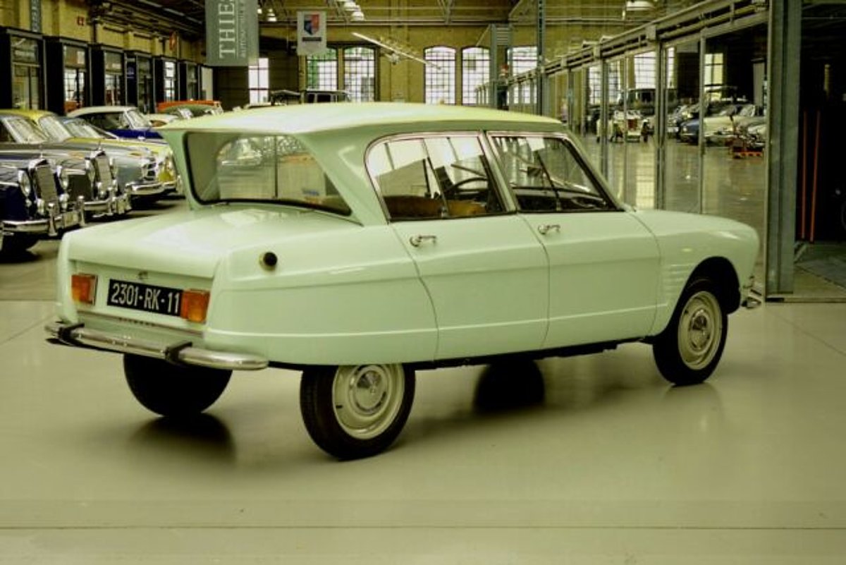 Citroën AMI 6 Berline