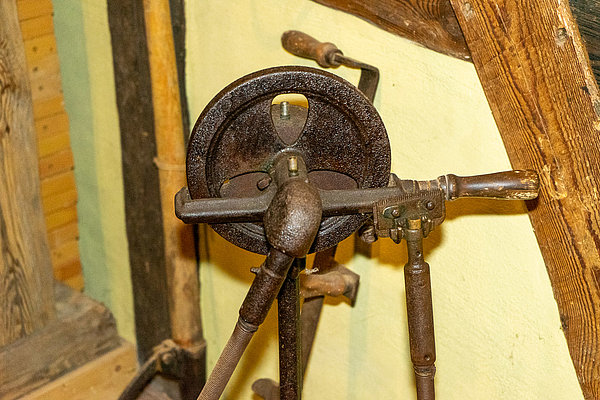 historische Haarschneidemaschine um 1870