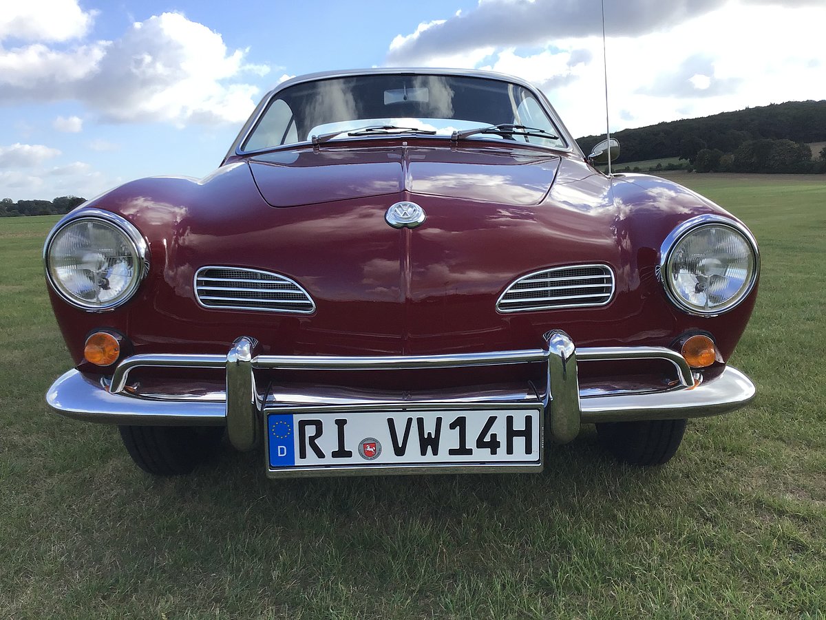 Wunderschönes VW Karmann-Ghia Coupé