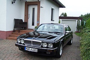 englisches Auto, Fast-Oldtimer, Jaguar XJ 81 Daimler Double Six