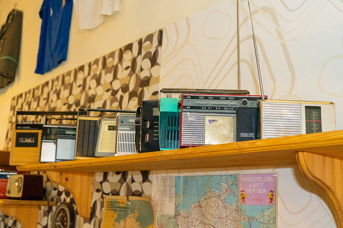 verschiedene Radios der DDR
