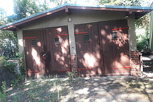 Doppelgarage von 1935 in Berliner Vorort