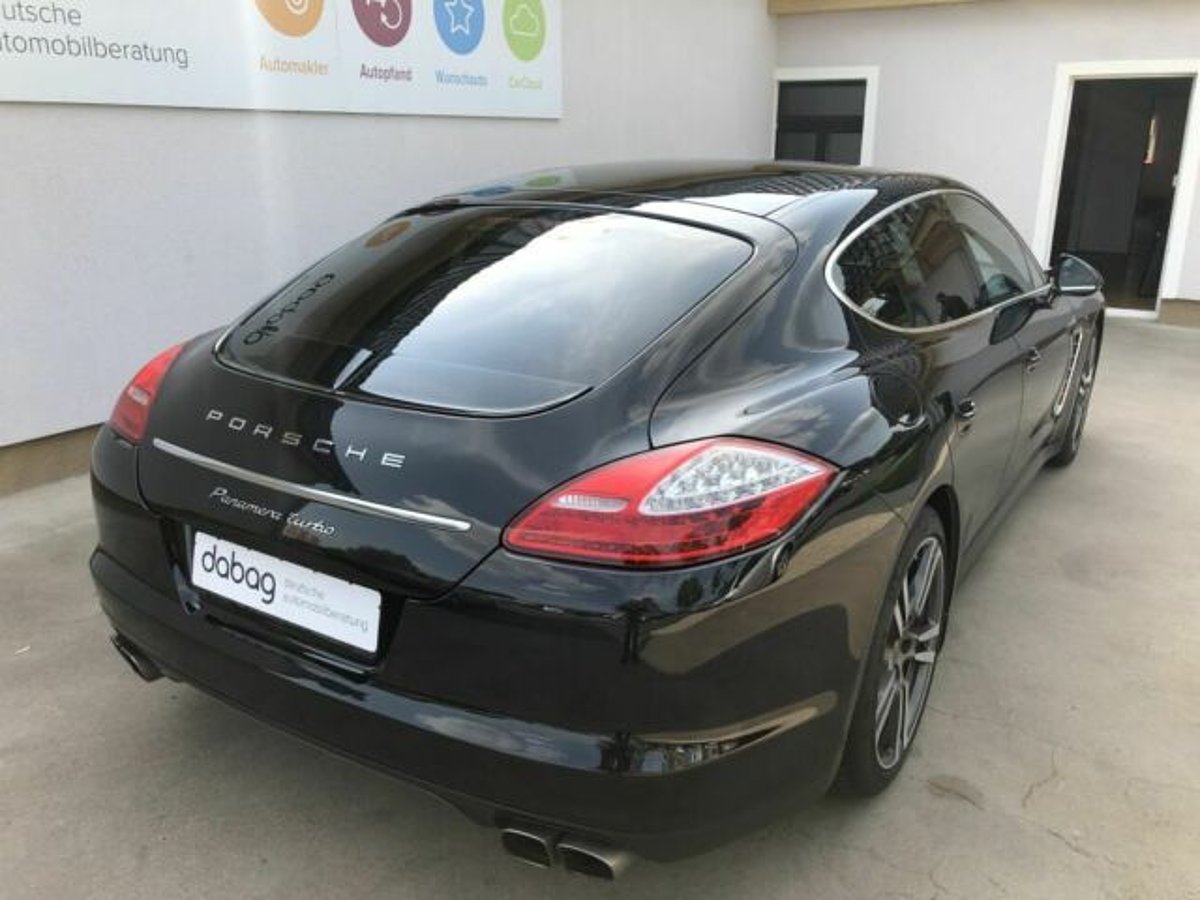 Porsche Panamera Turbo PDK