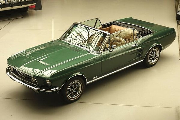 Ford Mustang GTA Convertible