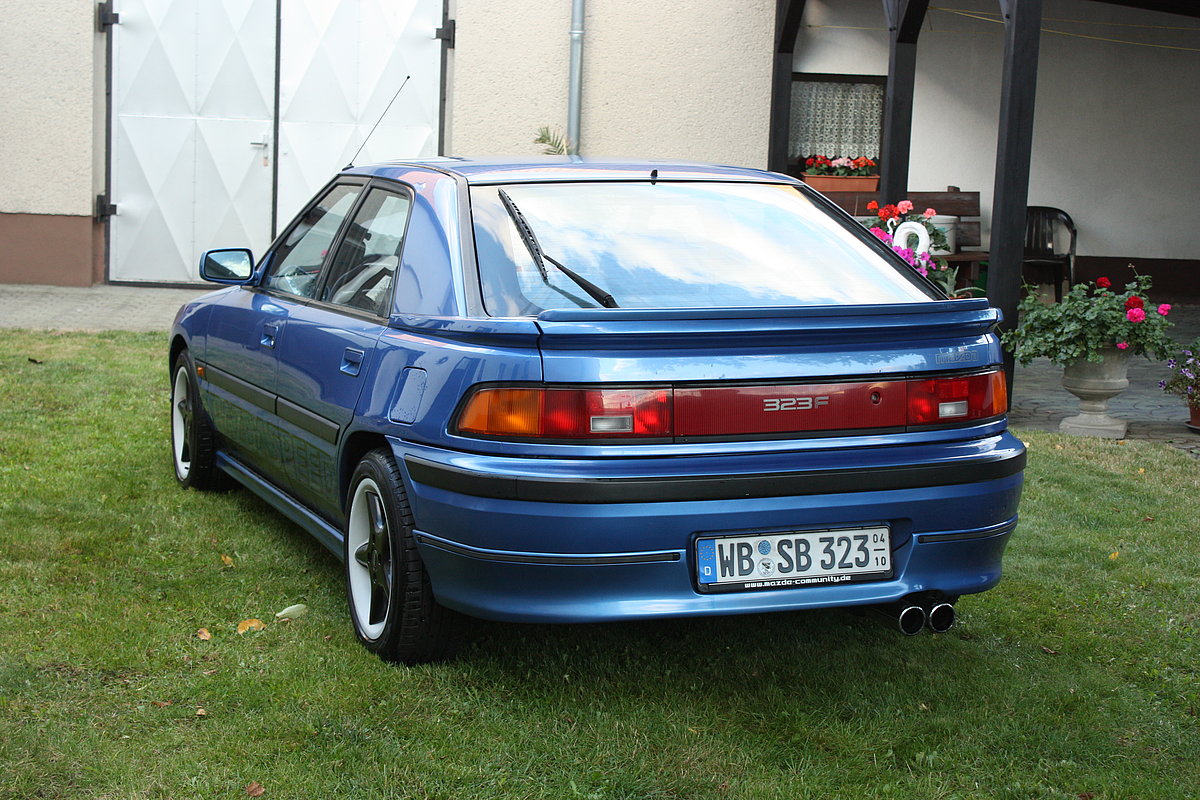 Mazda 323 F BG