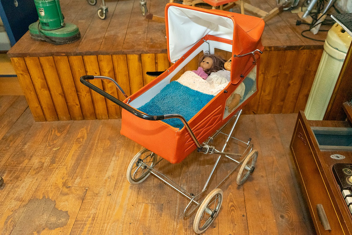 Puppenwagen DDR