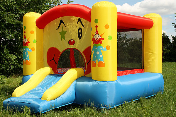 Mini Hüpfburg