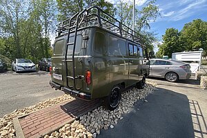 UAZ Geländebus 4x4 TROPHY