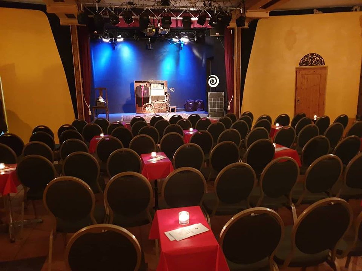 Theater "tiefste Provinz"