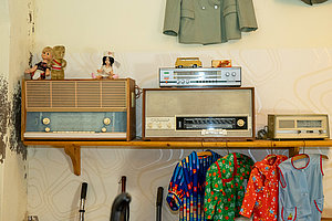 verschiedene Radios der DDR