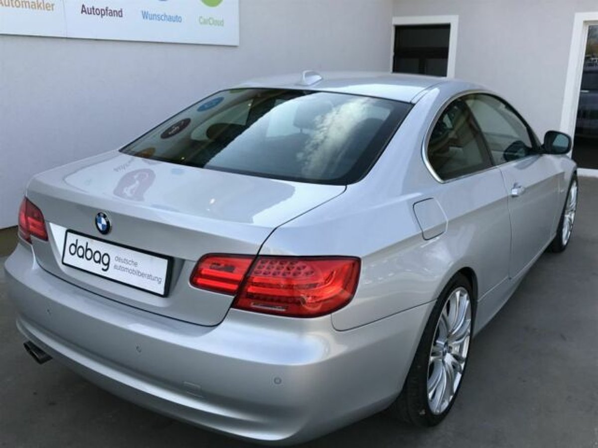 BMW 330i Coupe Klima