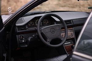 Mercedes-Benz W124 E320 Cabrio