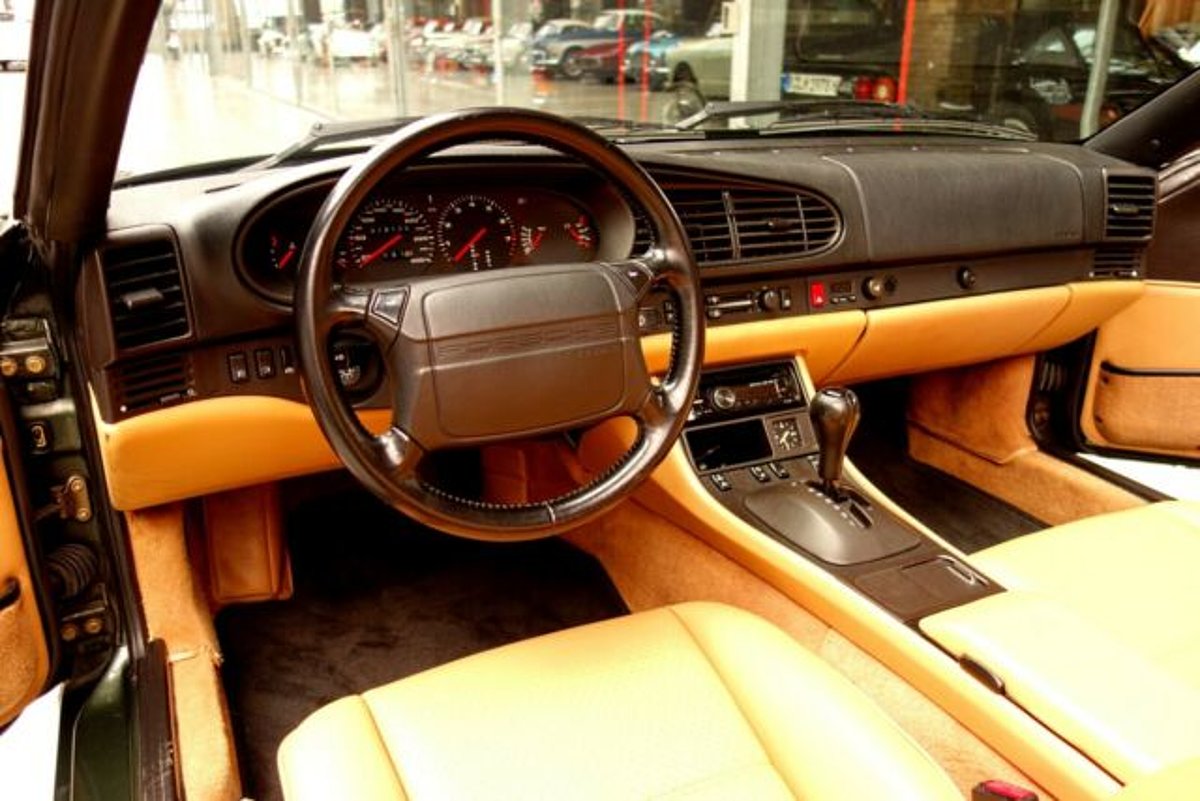 Porsche 968 tiptronic