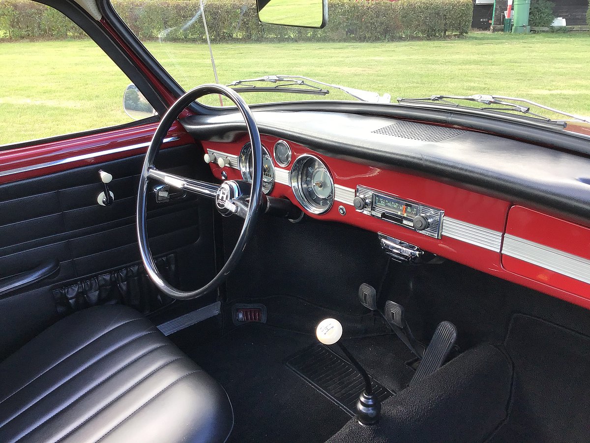 Wunderschönes VW Karmann-Ghia Coupé